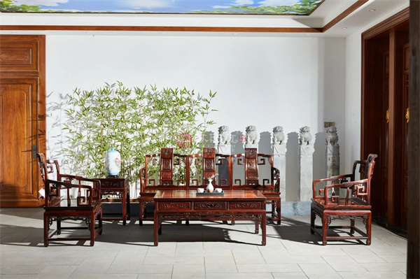 蘇陽紅 | 明式家具，為何成為中式大宅的靈魂之選？